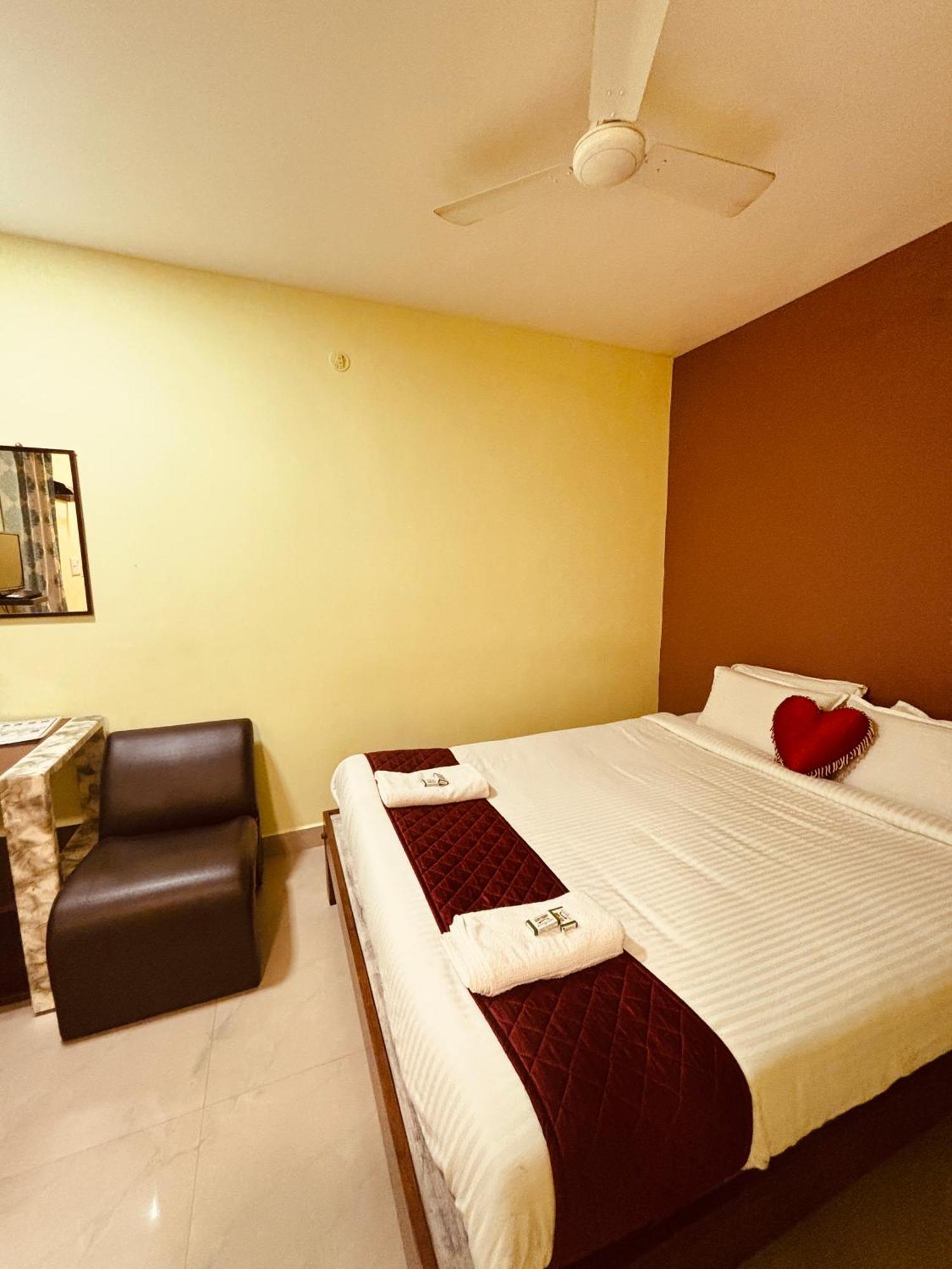 Serenity Sands Beach Resort Pondicherry Dış mekan fotoğraf